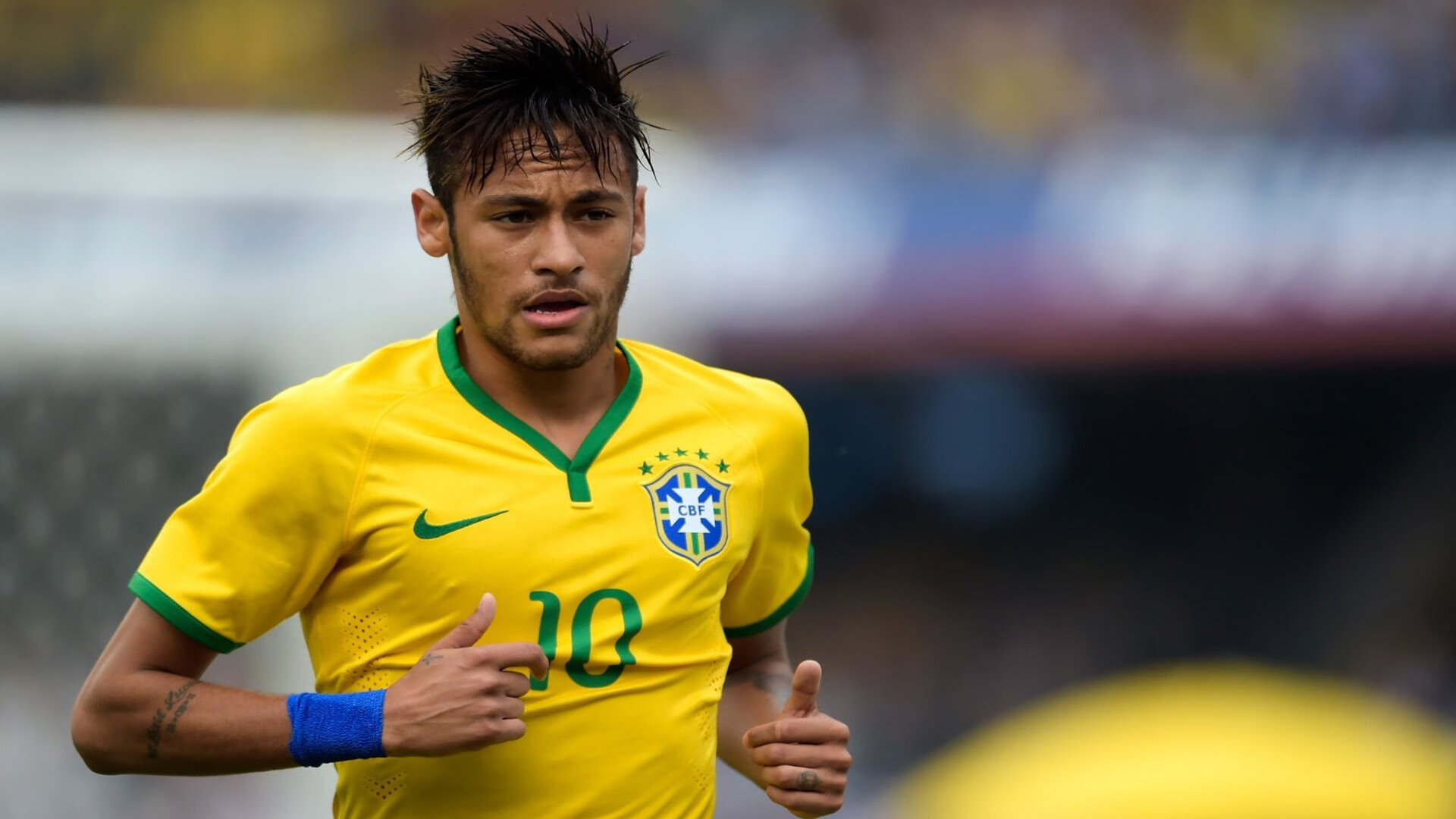 利物浦之王_ 拜仁慕尼黑冲在前头，利物浦拜仁交手记录